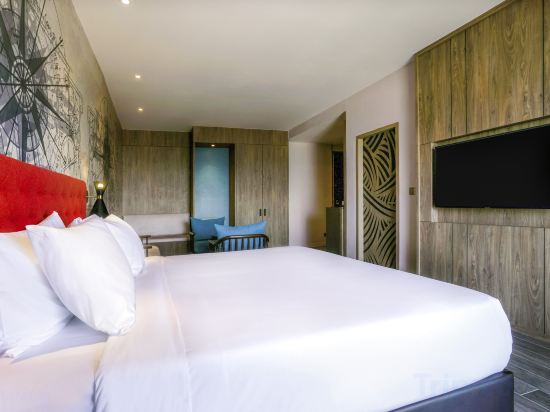 Mercure Langkawi Pantai Cenang Room Type - Deluxe Suite with 1 kingsize bed