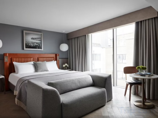 Kimpton BLYTHSWOOD SQUARE HOTEL, an IHG hotel - Tap to explore photos