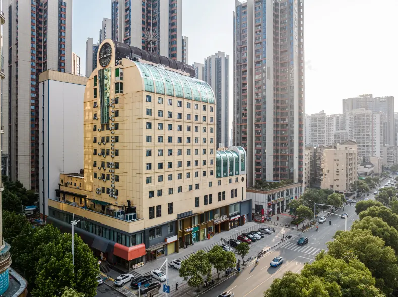 武漢漢口金融中心江漢路步行街楓渡酒店
