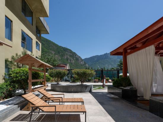 Others 3, Welcome to Rundou International Hotel, Jiuzhaigou, Ngawa Tibetan and Qiang
