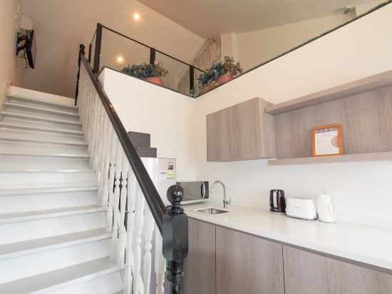Heritage Collection on Chinatown - Mobile App Check-In Room Type - Premium Loft