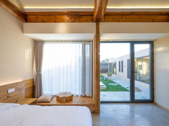 Rural residential accommodation Room Type - Queen Room With View