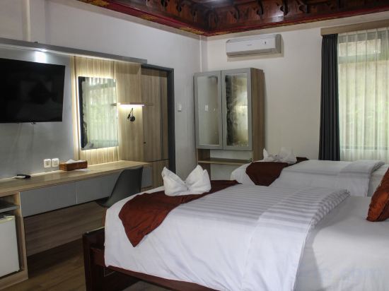 Melasti Kuta Bungalows & Spa - Tap to explore photos
