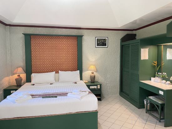 Kata Garden Resort Room Type - Superior Room