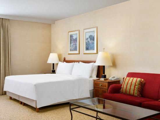 Marriott Executive Apartments Millennium Court - Tap to explore photos