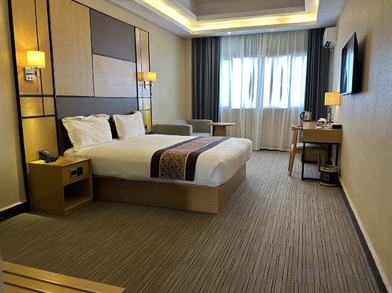 2000 HOTEL Downtown Kigali Room Type - Deluxe King Room