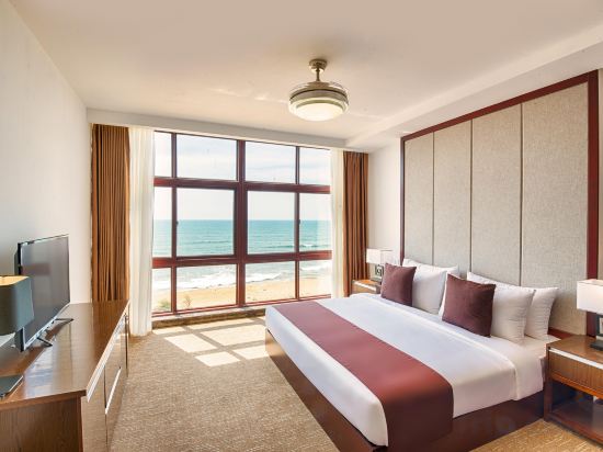 Jie Jie Beach Hotel - Tap to explore photos