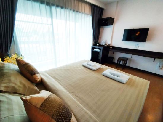 Patra Phrasing Boutique Hotel Room Type - Superior Double Room