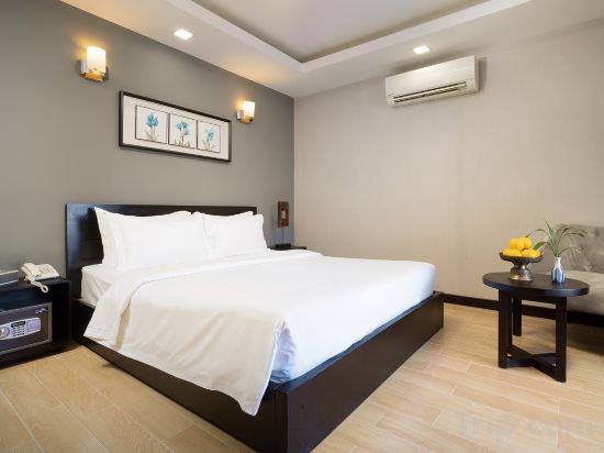 F L G Hotel Room Type - Junior Double Room