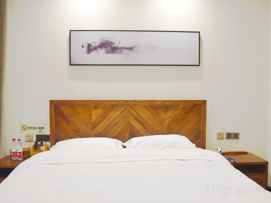 Shengshui Lianting Hostel Room Type - Shengshui Cool Summer | 270° Mountain-View King Room (View Bathtub)