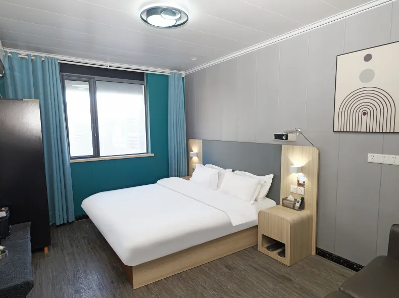 Star Hotel