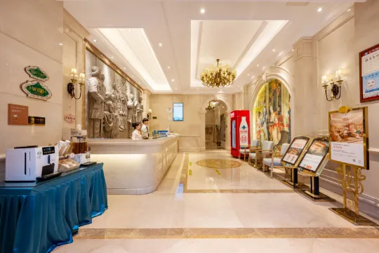 Vienna Hotel (Shenzhen Huaqiang North)