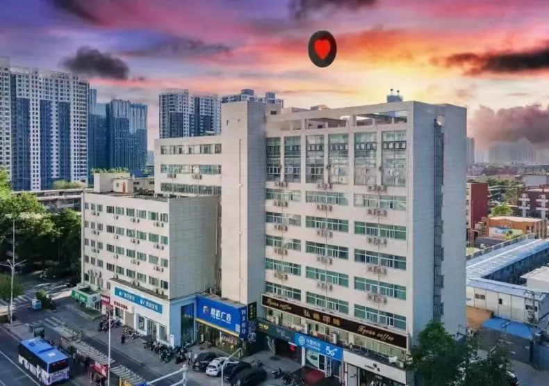 Eaka Hotel (Shijiazhuang Beiguo Mall, Jianshe Street)