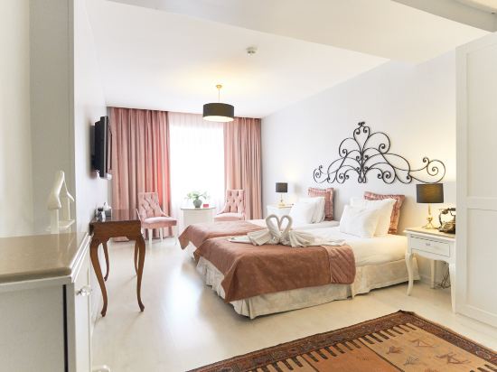 Celal Sultan Hotel Special Class Room Type - Connecting Room for 5