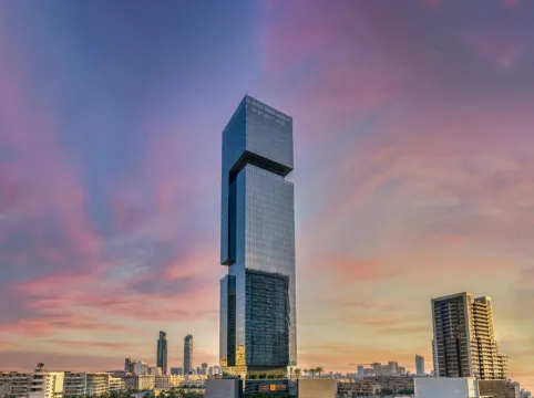 เดอะ เฟิร์ส คอลเลคชั่น ดูไบ จูไมราห์ วิลเลจ เซอร์เคิล, อะ ทริบิวต์ พอร์ตโฟลิโอ โรงแรม