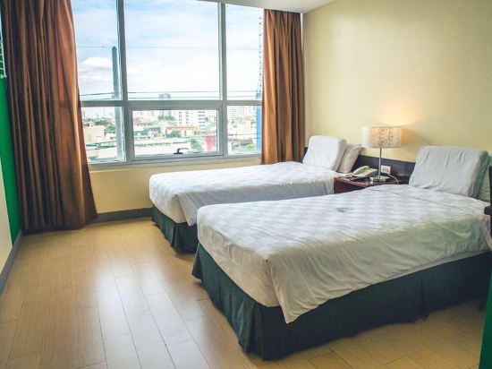 Go Hotels Plus Mandaluyong Room Type - Standard Twin Room