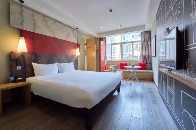 Elong  Hotel (Terracotta Warriors Scenic Spot, Lintong)