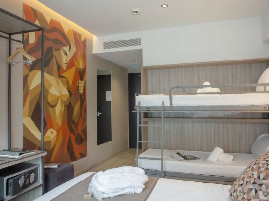 Casual Kubic Athens Hotel by Casual Hoteles Room Type - Family Room with Balcony