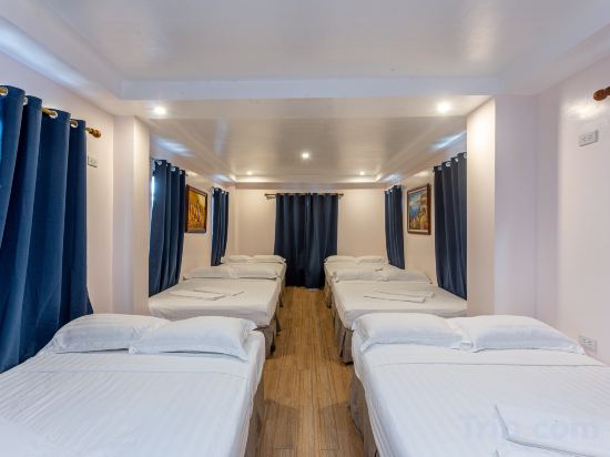 Island Inn Boracay Room Type - Barkada Room for 12