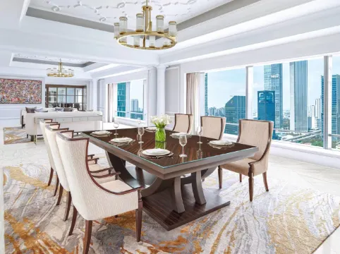 The Ritz-Carlton Jakarta, Mega Kuningan
