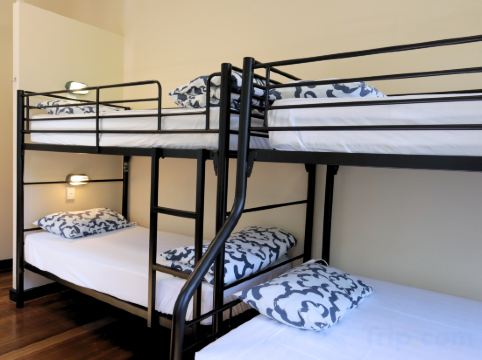 Melbourne city backpackers Room Type - Bed in 4-Bed Mixed Dormitory Room with Shared Bathroom