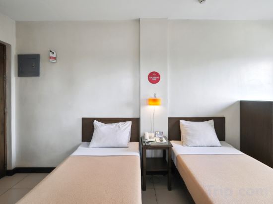 Governor Forbes Inn Room Type - Twin Room