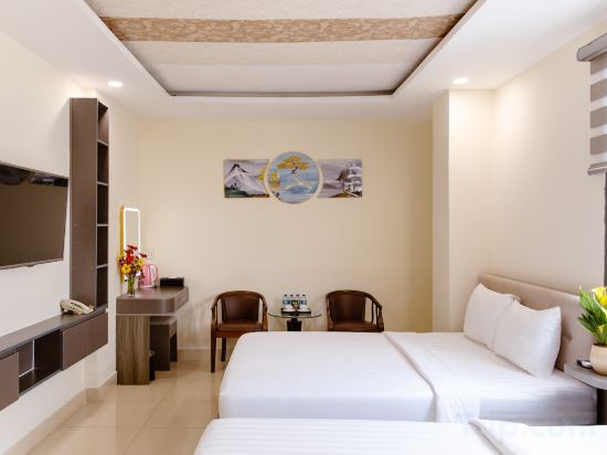 Boss Palace Hotel Room Type - Family Quadruple Room