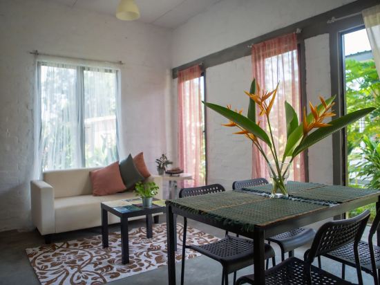 Langkawi Rouhi Retreats by uBook Room Type - 3 BR Sunshine Villa Langkawi Rouhi Retreats by uBook Room Type - 3 BR Sunshine Villa