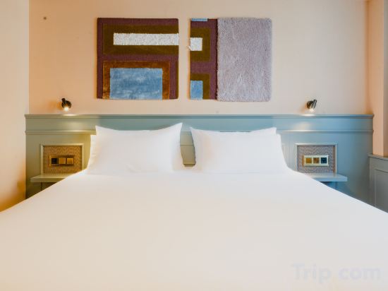 Hotel Mercier Room Type - Comfort Double or Twin Room Hotel Mercier Room Type - Comfort Double or Twin Room