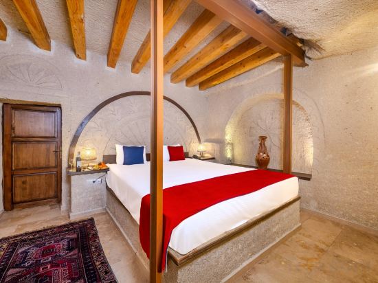 Grand Elite Cave Suites Room Type - Queen Cave Suite with Sauna and Spa Bath