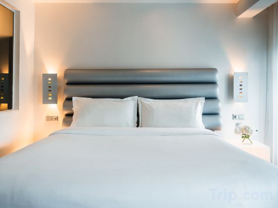 1K Paris Room Type - M Superior Room