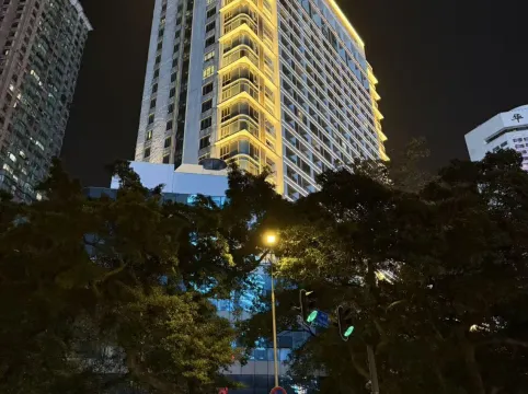 Wanyi Boutique Waifiden Apartment (Beijing Road Pedestrian Street Haizhu Square Metro Station)