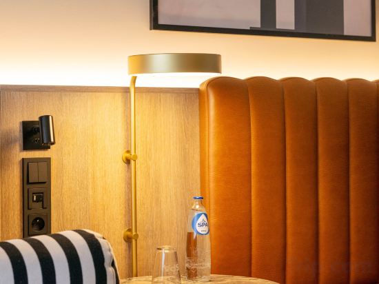 The Belson Brussels, a Tribute Portfolio Hotel by Marriott - Tap to explore photos