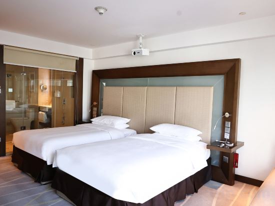 Novotel Nanjing Central Suning Room Type - Featured Cozy Room (2 Beds)
