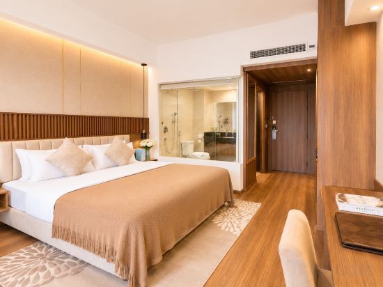 Harmony Phnom Penh Hotel - Tap to explore photos