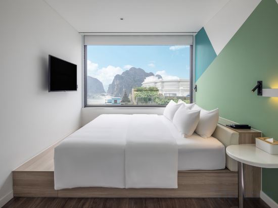 SOJO Hotel Ha Long - Tap to explore photos