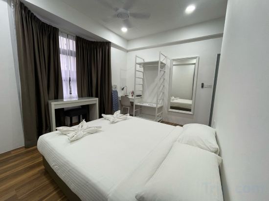 Genting View Resort Room Type - 2 Bedroom Suite with Greenery Swimming Pool View Genting View Resort Room Type - 2 Bedroom Suite with Greenery Swimming Pool View