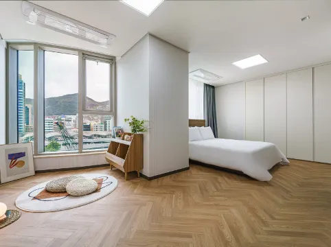 Le Collective Busan Station