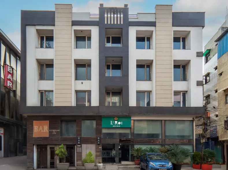 Hotel le Roi Near New Delhi Railway Station