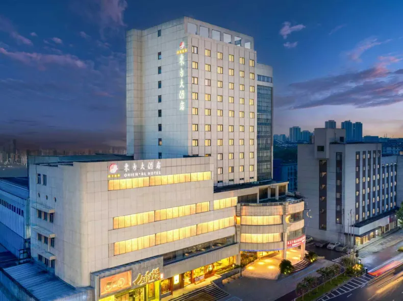 Oriental Grand Hotel (Tongxiang Central Wanxianghui Store)