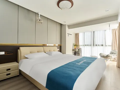 如家UP華驛精選飯店（南京南站北廣場明發廣場地鐵站店）