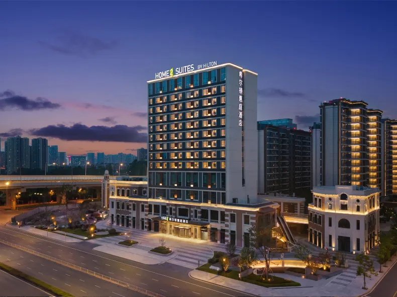 Chengdu East Station Hilton Hui Ting Hotel