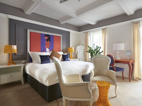 Aria Hotel Budapest by Library Hotel Collection Room Type - Luxury King Room