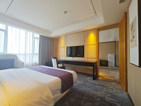 Puhua Hotel Room Type - Deluxe Executive Suite (Zero Pressure Bed + Mobile Screen Projection) Puhua Hotel Room Type - Deluxe Executive Suite (Zero Pressure Bed + Mobile Screen Projection)