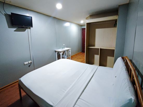 Hotel Uno Room Type - Deluxe Double Room