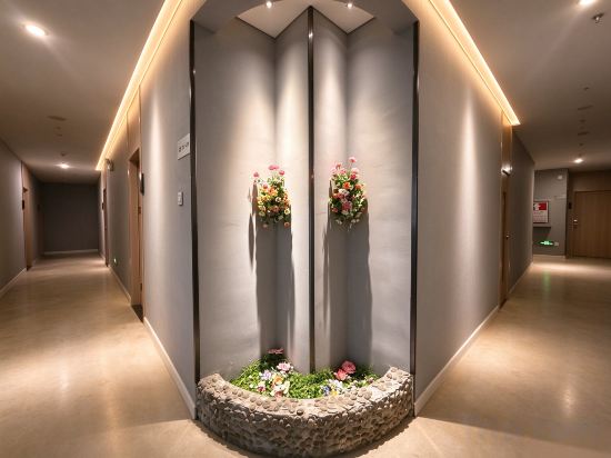 Others 3, Chaoyue Hotel (Xixiang Subway Station), Shenzhen