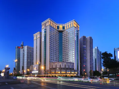 Changsha Zhongwei Shennong Grand Hotel (Helong Sports Center Huangtuling Subway Station)