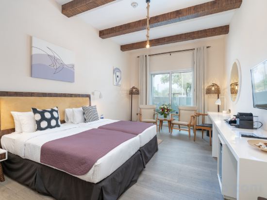Beach Walk Boutique Hotel Room Type - Boutique Room with Balcony