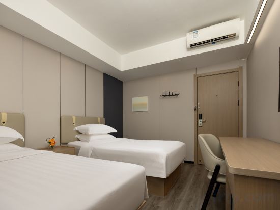 Shanghai Nanquan Hotel (Lujiazui Tangqiao Metro Station Branch) Room Type - Business Room (2 Beds)
