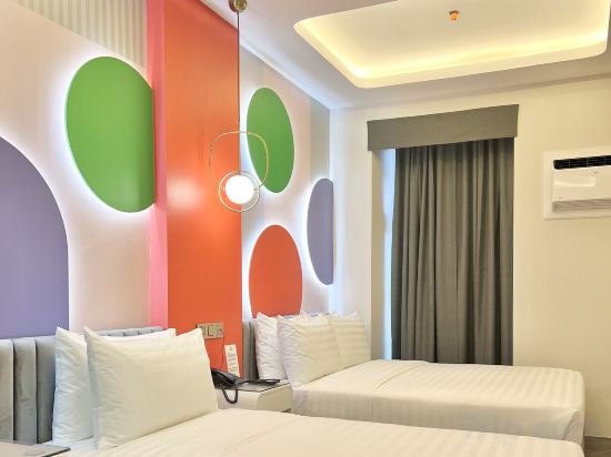 M.Y. Hotel Room Type - Deluxe Twin Room